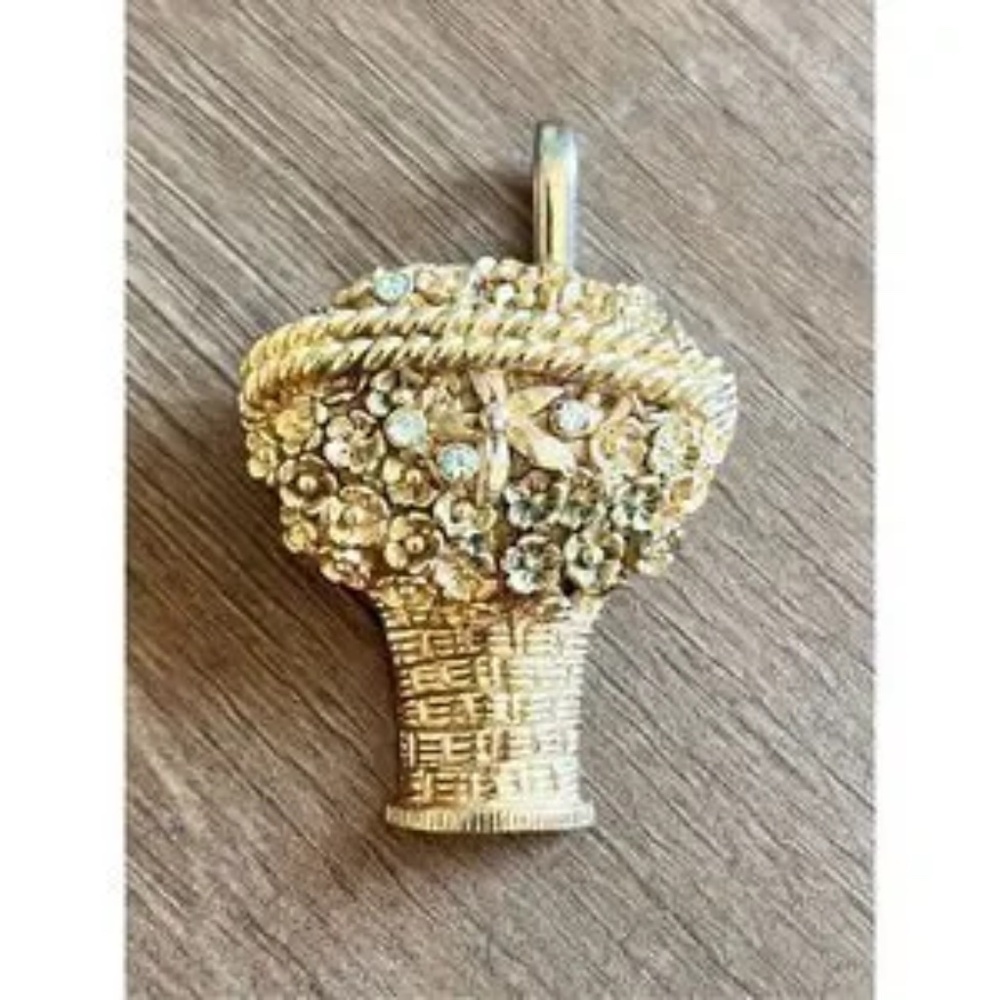 Vintage Jewelry Collection – Avon Flower Basket Brooch, Joan Rivers Pendant Neck
